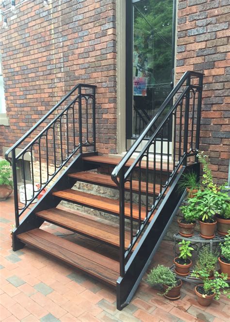 Gorgeous Metal Handrail Outdoor Steps Ideas | Stair Designs