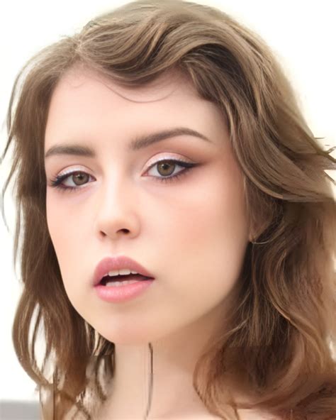 Eden Ivy (Model) Wiki, Age, Net Worth, Husband, Family, Videos & Photos