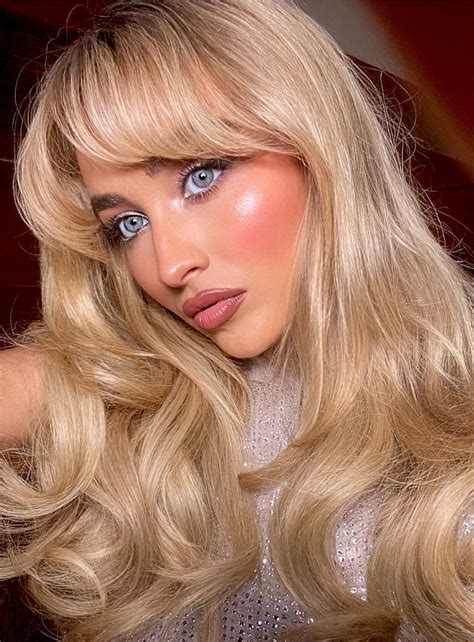Como fazer a maquiagem da Sabrina Carpenter - ELLE Brasil