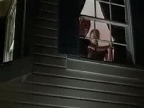 Thora Birch American Beauty Gif