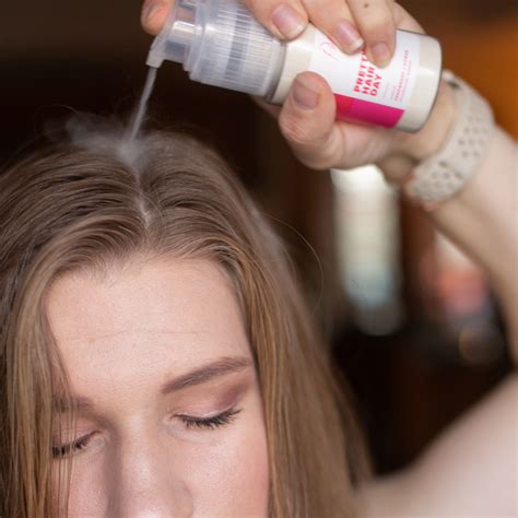 Pretty Hair Day Arrowroot + Citrus Volumizing Dry Shampoo