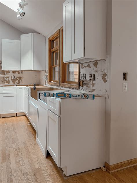 How To Hang Kitchen How To Install Kitchen Cabinets Handles? | By