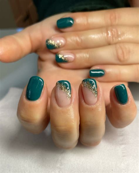 27+ Dark Teal Nails Ideas to Steal This Month - Nail Designs Daily