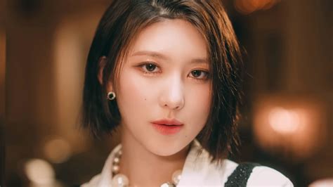 IVE - I AM who's who - K-Pop Database / dbkpop.com