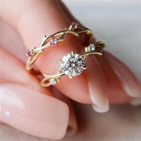 Find Your Dream Engagement Ring Within Budget - Tips & Tricks