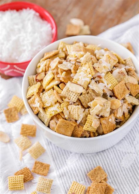 Sweet Chex Mix {Takes 10 Minutes to Make} | Lil' Luna