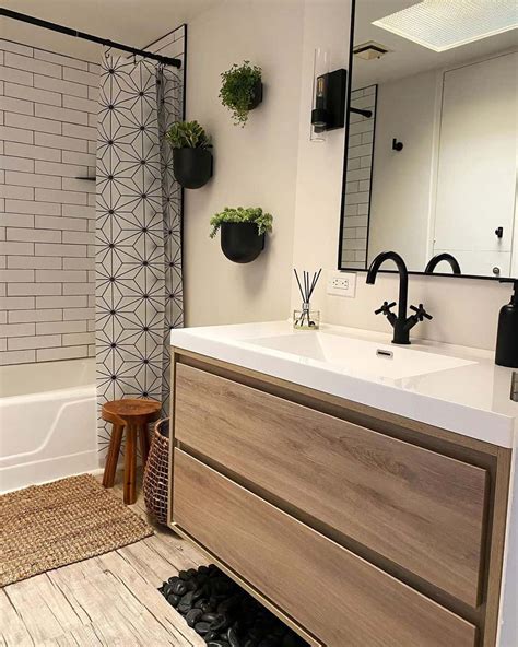 Small Bath With Light Wood Vanity - Soul & Lane