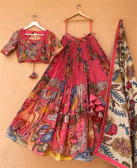 Peachish Pink Kalamkari Lehenga – myRiti