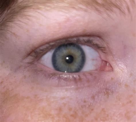 Can anyone help me figure out my eye color? : r/eyes