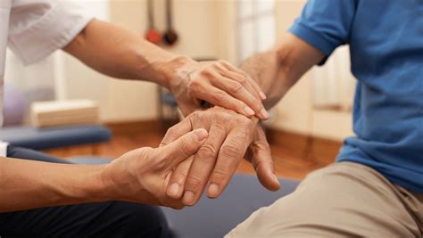 How to Treat Stiff Fingers: Start Your Day Right - Comma Home