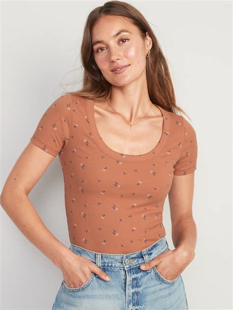 Fitted Rib-Knit Floral Scoop-Neck T-Shirt | Old Navy