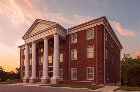 PHI KAPPA TAU FRATERNITY HOUSE — NOMI Design