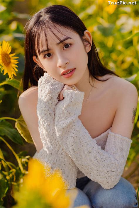 Vietnamese Model - Color of Life (160 pictures)