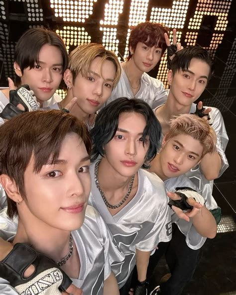 Pin by Get A RIIZE🦕 on Épingles créées par vous in 2025 | Kpop guys ...