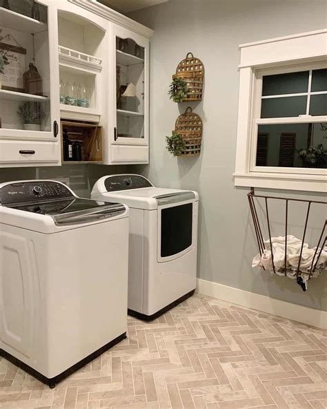 35 Laundry Room Flooring Types to Transform Your Space