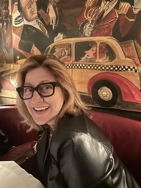 Cuerpo De Edie Falco