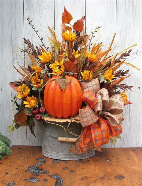 10+ Ideas For Fall Table Centerpieces – DECOOMO