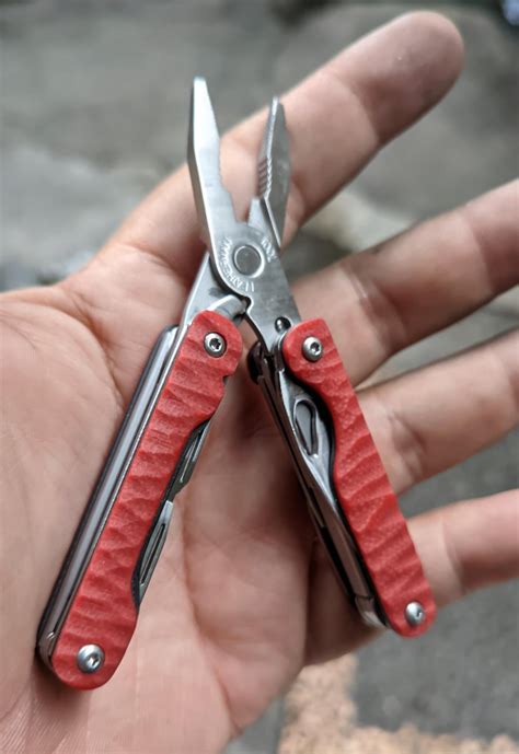 Finally it's done. Leatherman Squirt G10 : r/Leatherman