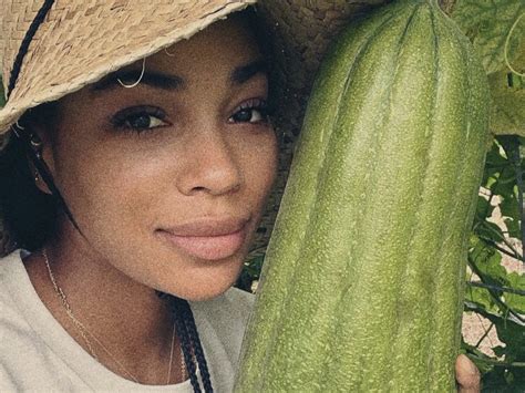 Dreka Gates: The super chill and always earthy beauty is pure stunning — Attack The Culture