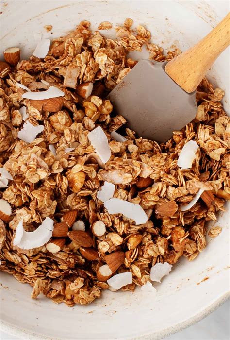 Homemade Granola Recipe - Love and Lemons - Ostefy.com
