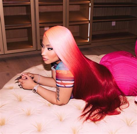 Pin by 𝟐𝟐𝟐 on 𝙉𝙄𝘾𝙆𝙄 | Nicki minaj hairstyles, Nicki minaj wig, Red pink ...