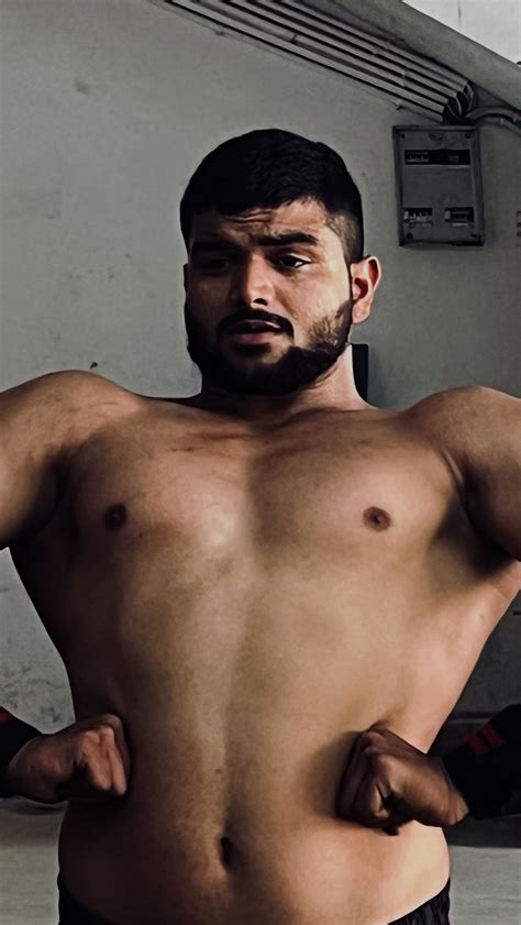 💪🏻 | New challenge for all fake fitness influencer ...