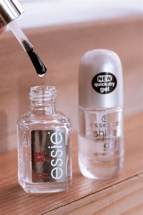 5 Reasons Why You Need a Top Coat for Perfect Nails - Alexis Adrienne