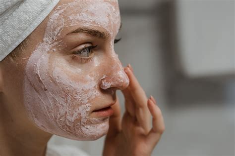 What Causes Oily Skin?