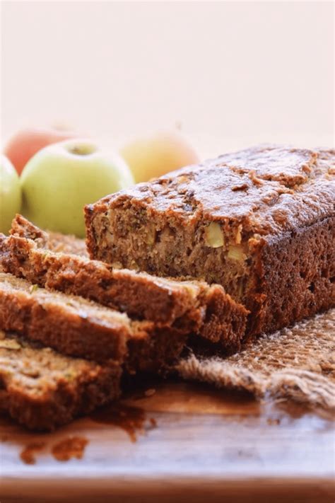 Apple Zucchini Bread Recipe - 5 Simple Steps - recipe maestro