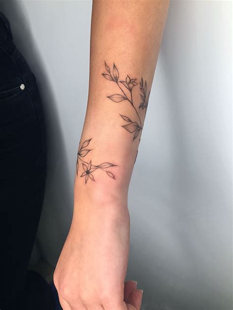 Wrap Around Wrist Tattoos For Females - Forearm Tattoo Ideas