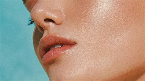 Sunburned Lips, How To Treat It With Expert Advice And Recommendations ...