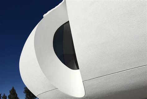 A Glimpse At The Gorgeous Deaton Sculptured "Sleeper" House on Genesee ...