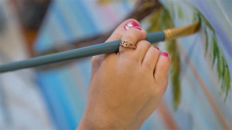 How To Draw Feet In Ms Paint