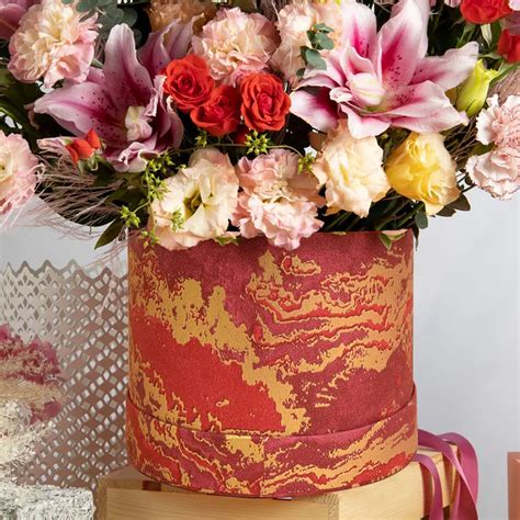 Magnificent Blooms Box Delivery in Singapore - FNP SG