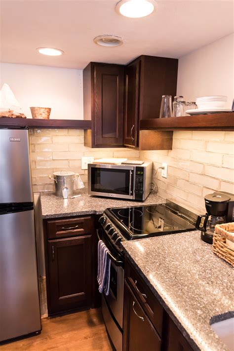 Rooms — Falling Waters Lodge