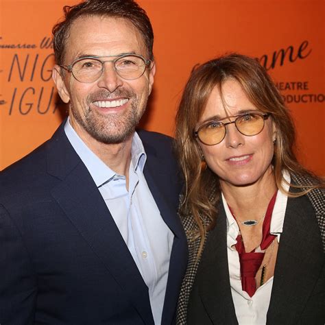 Téa Leoni, Tim Daly Married in New York Wedding