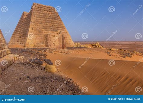 View of Meroe Pyramids in Sud Stock Photo - Image of sudan, heritage ...