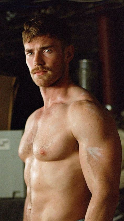 Pin by Fabricio Santos Barbosa on Top | Sexy bearded men, Sexy men ...