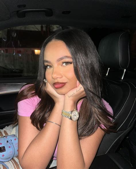 🌉👑 Brooklyn Queen | HOES MAD! 🔥 #bmb shirt: @hoesmad.la | Instagram