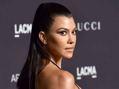 Kourtney Kardashian Ombre 2022