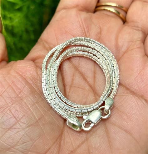 999 Silver Chain, 16 Inch Length Approx and 9 Gram Weight Approx ...