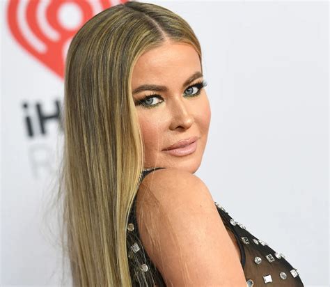Carmen Electra in Bathing Suit Gown Stuns at the People's Choice Awards ...