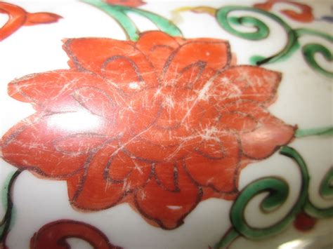 Bonhams : A large wucai dragon and phoenix dish Wanli mark and of the ...