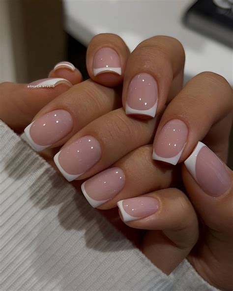 30 Simple But Chic Short Nails To Shine All Year Round