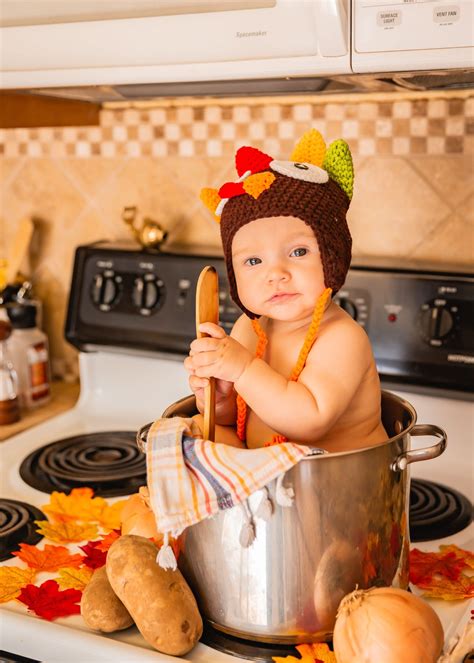 25 Ridiculously Cute Fall Baby Picture Ideas – My Motherhood Made Easy ...