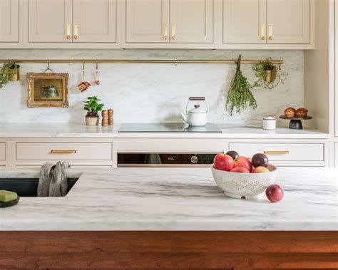 7 Elegant White Kitchens with White Marble Countertops