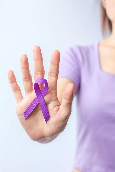 Cinta morada para el día del cáncer lupus pancreático esofágico mundo del cáncer testicular ...
