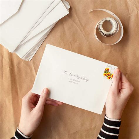 How to Address Invitations: All the info you need to know - Paperlust
