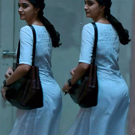 60+ Keerthy Suresh Ass Photos : Kundiyar Thilagam : 4K Pics