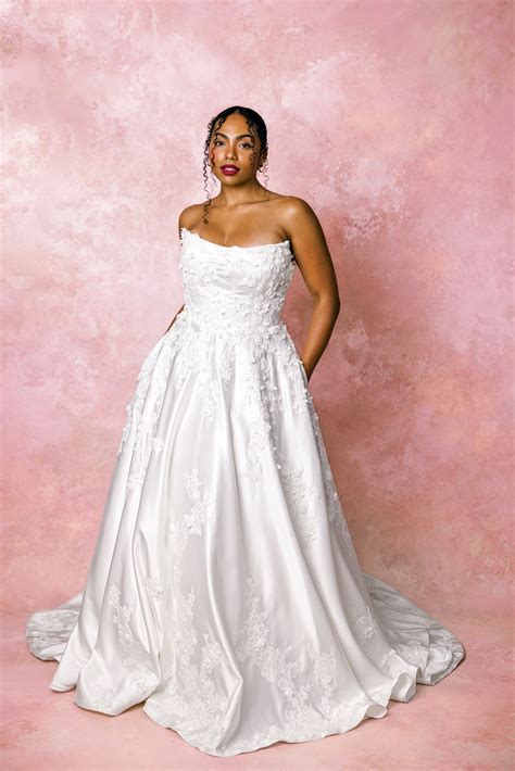 Plus Size Wedding Dresses - The White Flower - San Diego, CA